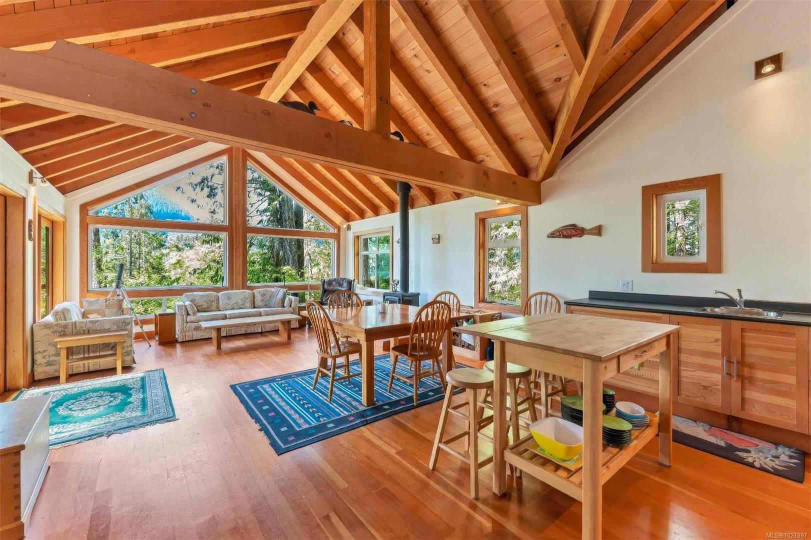 Cedarwood Island – Private island in British Columbia, Canada